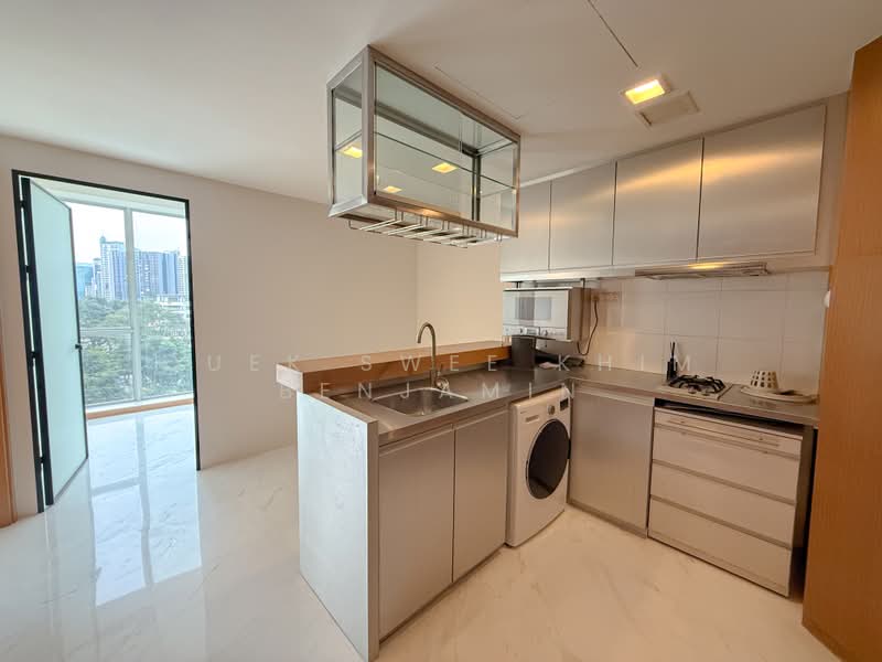 Vida, 5 Peck Hay Road, 2 Bedrooms, 527 sqft, Condominium For Rent, by Quek Swee Khim Benjamin, 500218720 - Kitchen - PropertyGuru.com.sg