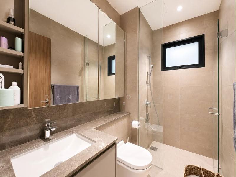 Daintree Residence, 11K Toh Tuck Road, Clementi Park / Upper Bukit Timah, 3 Bedrooms, 1,055 sqft, Condominium For Sale, by Daniel Kok Jun Jie, 500218733 - Bathroom - PropertyGuru.com.sg