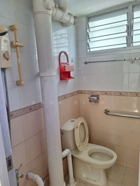 320 Clementi Avenue 4, 320 Clementi Avenue 4, 2 Bedrooms, 721 sqft, HDB Flat For Rent, by Anne Heng, 500218734 - PropertyGuru.com.sg
