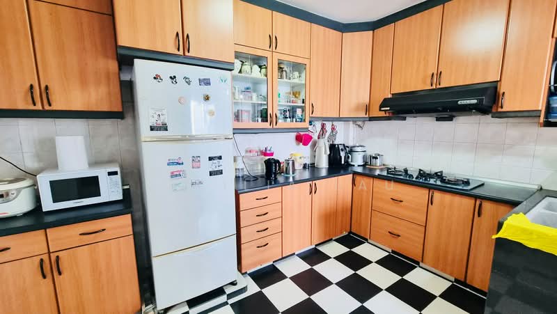 641 Jurong West Street 61, 641 Jurong West Street 61, 3 Bedrooms, 1,302 sqft, HDB Flat For Sale, by Lacilia Lau, 500218738 - Kitchen - PropertyGuru.com.sg