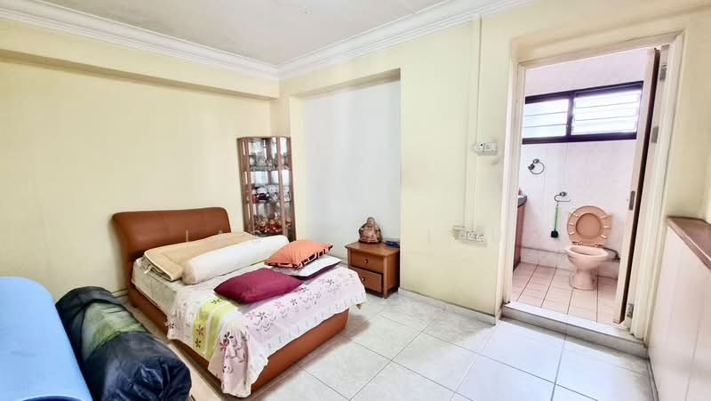 641 Jurong West Street 61, 641 Jurong West Street 61, 3 Bedrooms, 1,302 sqft, HDB Flat For Sale, by Lacilia Lau, 500218738 - Bedroom - PropertyGuru.com.sg