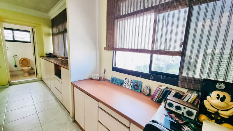 641 Jurong West Street 61, 641 Jurong West Street 61, 3 Bedrooms, 1,302 sqft, HDB Flat For Sale, by Lacilia Lau, 500218738 - Master Bedroom - PropertyGuru.com.sg