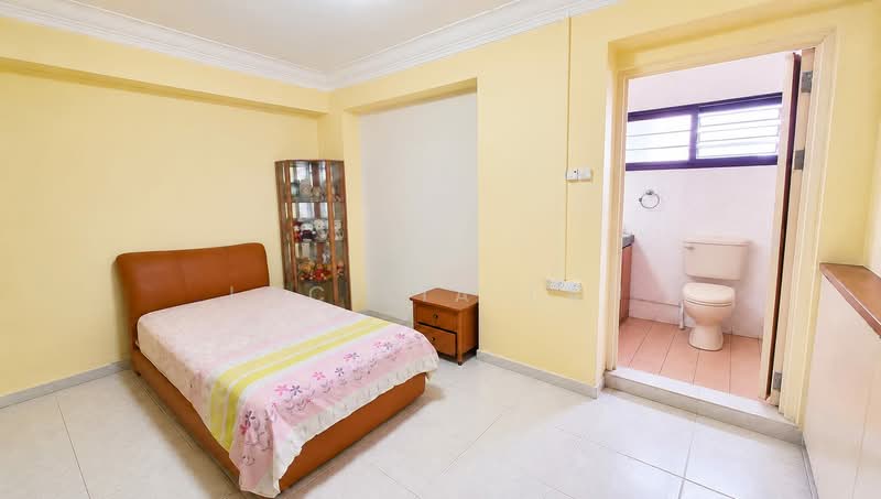 641 Jurong West Street 61, 641 Jurong West Street 61, 3 Bedrooms, 1,302 sqft, HDB Flat For Sale, by Lacilia Lau, 500218738 - Bedroom - PropertyGuru.com.sg
