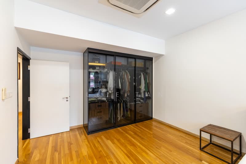 CHEAP Corner Semi-Detached near Lentor MRT, , 5 Bedrooms, 4,000 sqft, Semi-Detached House For Sale, by Ellie Tan, 500218740 - Bedroom - PropertyGuru.com.sg