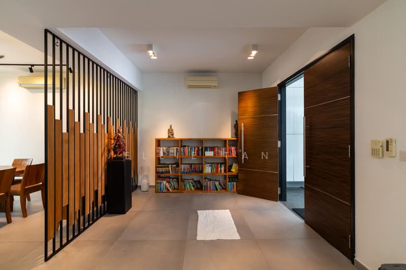 CHEAP Corner Semi-Detached near Lentor MRT, , 5 Bedrooms, 4,000 sqft, Semi-Detached House For Sale, by Ellie Tan, 500218740 - Entrance - PropertyGuru.com.sg