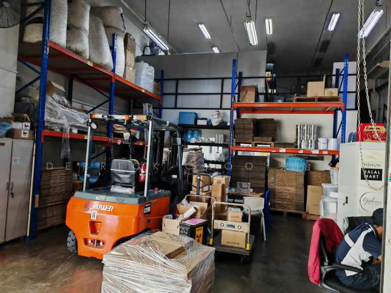 North Spring Bizhub, 9 Yishun Industrial Street 1, 1,593 sqft, Light Industrial (B1) For Rent, by Derrick Choo 朱治维, 500218752 - Interior - CommercialGuru.com.sg