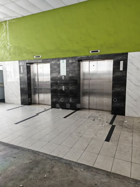 North Spring Bizhub, 9 Yishun Industrial Street 1, 1,593 sqft, Light Industrial (B1) For Rent, by Derrick Choo 朱治维, 500218752 - Corridor - CommercialGuru.com.sg