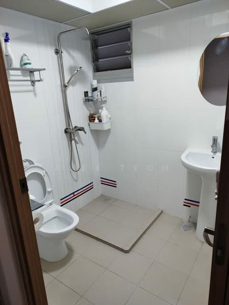 436A Bukit Batok West Avenue 5, 436A Bukit Batok West Avenue 5, Room Rental, 100 sqft, HDB Flat For Rent, by Alex Teoh, 500218753 - Bathroom - PropertyGuru.com.sg