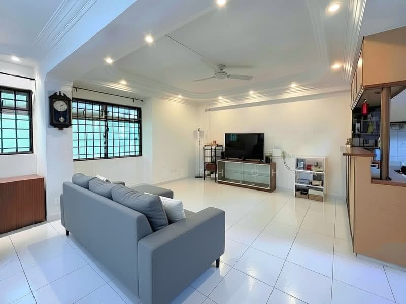 347 Tampines Street 33, 347 Tampines Street 33, 3 Bedrooms, 1,141 sqft, HDB Flat For Sale, by Elizabeth Chua, 500218765 - Living Room - PropertyGuru.com.sg