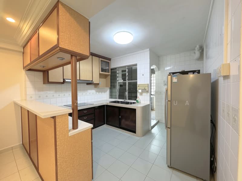 347 Tampines Street 33, 347 Tampines Street 33, 3 Bedrooms, 1,141 sqft, HDB Flat For Sale, by Elizabeth Chua, 500218765 - Kitchen - PropertyGuru.com.sg