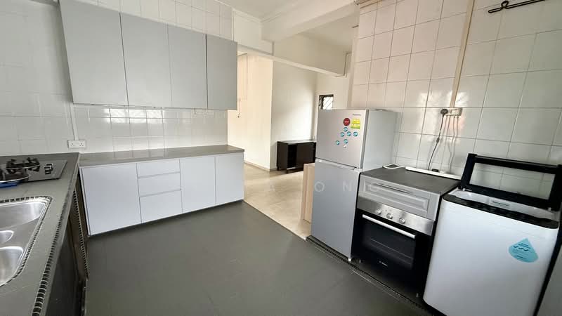 56 Eng Hoon Street, 56 Eng Hoon Street, 2 Bedrooms, 829 sqft, Walk-up Apartment For Rent, by Sonia Ong, 500218771 - Kitchen - PropertyGuru.com.sg