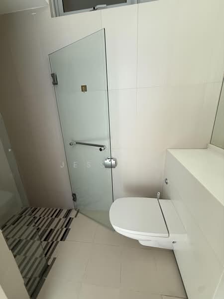 Southbank, 883 North Bridge Road, 527 sqft, Office For Rent, by Jess Tan, 500218772 - Bathroom - CommercialGuru.com.sg