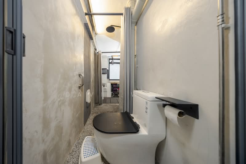 93 Jalan Dua, 93 Jalan Dua, 1 Bedroom, 667 sqft, HDB Flat For Rent, by David Wang, 500218778 - Bathroom - PropertyGuru.com.sg