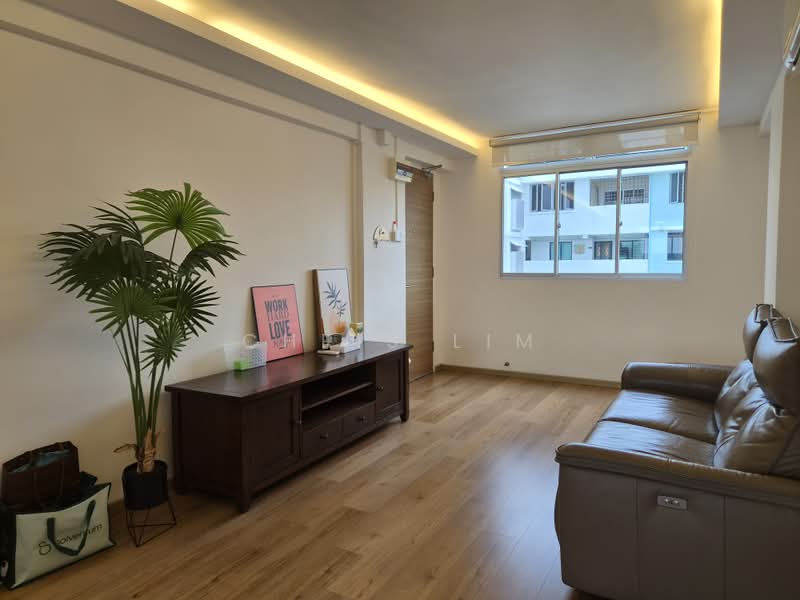 412 Tampines Street 41, 412 Tampines Street 41, 2 Bedrooms, 743 sqft, HDB Flat For Sale, by Chris Lim, 500218781 - Living Room - PropertyGuru.com.sg