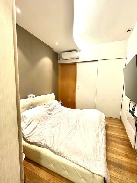 Duplex Penthouse Within 1KM of Raffles Girls Primary & Nanyang Primary School!, , 3 Bedrooms, 1,367 sqft, Condominium For Sale, by Chen Yang 陈洋, 500218783 - Bedroom - PropertyGuru.com.sg
