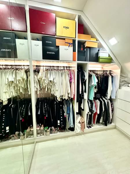 Duplex Penthouse Within 1KM of Raffles Girls Primary & Nanyang Primary School!, , 3 Bedrooms, 1,367 sqft, Condominium For Sale, by Chen Yang 陈洋, 500218783 - Interior - PropertyGuru.com.sg