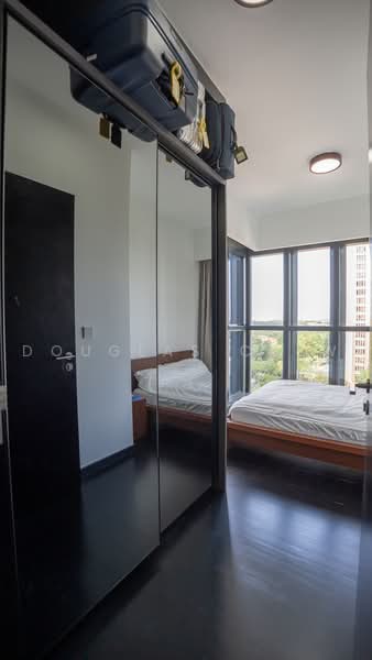 120 Grange, 120 Grange Road, 2 Bedrooms, 570 sqft, Condominium For Sale, by Douglas Chew, 500218785 - Bedroom - PropertyGuru.com.sg