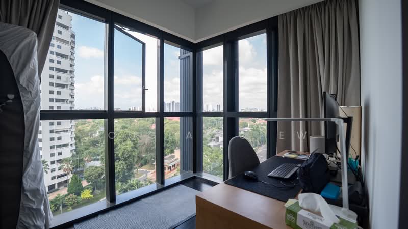 120 Grange, 120 Grange Road, 2 Bedrooms, 570 sqft, Condominium For Sale, by Douglas Chew, 500218785 - Study - PropertyGuru.com.sg