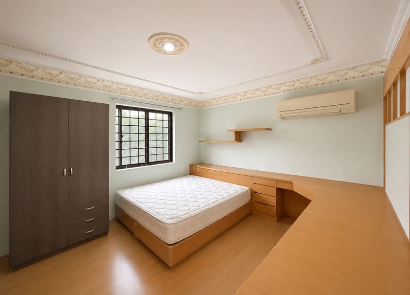 Telok Kurau / East Coast, , 6 Bedrooms, 5,500 sqft, Detached House For Sale, by Justin Ng, 500218788 - Bedroom - PropertyGuru.com.sg