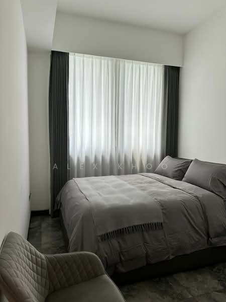 Midtown Bay, 120 Beach Road, 2 Bedrooms, 753 sqft, Condominium For Sale, by Alex Khoo, 500218796 - Bedroom - PropertyGuru.com.sg