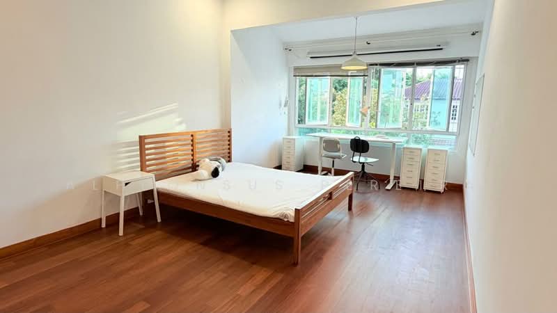 Pasir Ris Beach Park, Pasir Ris Heights, 5 Bedrooms, 2,537 sqft, Terraced House For Rent, by Alphonsus Pereira, 500218799 - Bedroom - PropertyGuru.com.sg