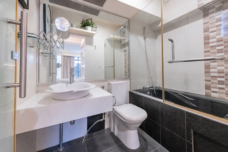 984D Buangkok Link, 984D Buangkok Link, 3 Bedrooms, 1,184 sqft, HDB Flat For Sale, by JOHN YEO, 500218808 - Bathroom - PropertyGuru.com.sg