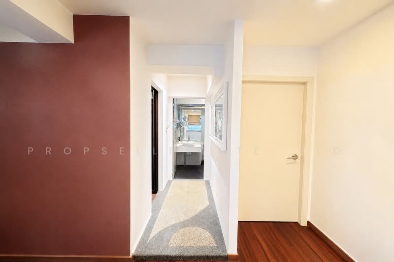 984D Buangkok Link, 984D Buangkok Link, 3 Bedrooms, 1,184 sqft, HDB Flat For Sale, by JOHN YEO, 500218808 - Corridor - PropertyGuru.com.sg