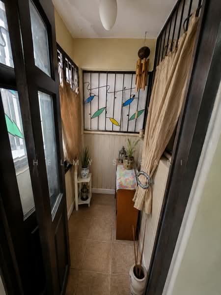 468 Pasir Ris Drive 6, 468 Pasir Ris Drive 6, 3 Bedrooms, 1,141 sqft, HDB Flat For Sale, by Helmy Subari, 500218810 - Balcony - PropertyGuru.com.sg