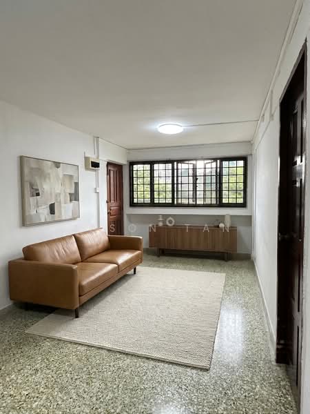 2 Jalan Bukit Merah, 2 Jalan Bukit Merah, Alexandra / Commonwealth, 2 Bedrooms, 786 sqft, HDB Flat For Sale, by Jason Tan, 500218812 - Living Room - PropertyGuru.com.sg