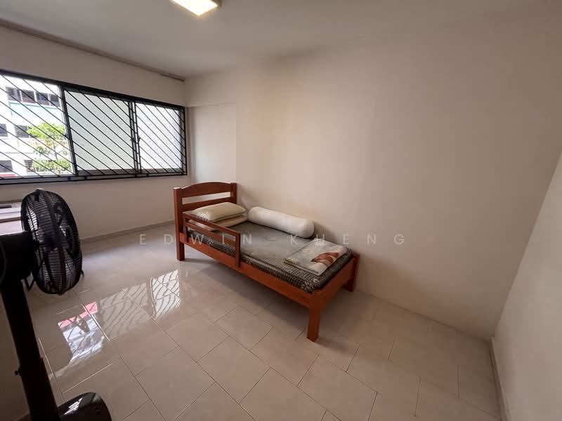 288 Choa Chu Kang Avenue 3, 288 Choa Chu Kang Avenue 3, 3 Bedrooms, 1,227 sqft, HDB Flat For Rent, by Edwin Kheng, 500218816 - Bedroom - PropertyGuru.com.sg