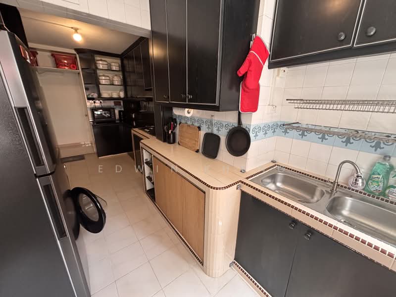 288 Choa Chu Kang Avenue 3, 288 Choa Chu Kang Avenue 3, 3 Bedrooms, 1,227 sqft, HDB Flat For Rent, by Edwin Kheng, 500218816 - Kitchen - PropertyGuru.com.sg