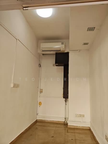 503 tampines central 1, Tampines Central 1, 100 sqft, Other Retail For Rent, by Teo Jedrich, 500218855 - Interior - CommercialGuru.com.sg