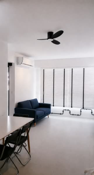 490B Choa Chu Kang Avenue 5, 490B Choa Chu Kang Avenue 5, 2 Bedrooms, 732 sqft, HDB Flat For Sale, by Rachel Lim, 500218860 - Living Room - PropertyGuru.com.sg