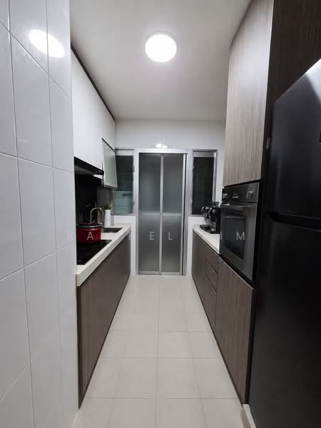 490B Choa Chu Kang Avenue 5, 490B Choa Chu Kang Avenue 5, 2 Bedrooms, 732 sqft, HDB Flat For Sale, by Rachel Lim, 500218860 - Kitchen - PropertyGuru.com.sg