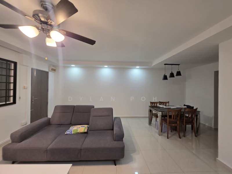 833 Yishun Street 81, 833 Yishun Street 81, 3 Bedrooms, 1,152 sqft, HDB Flat For Rent, by Dylan Poh, 500218862 - Living Room - PropertyGuru.com.sg