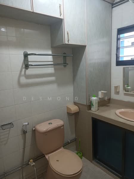 334 Sembawang Close, 334 Sembawang Close, Room Rental, 100 sqft, HDB Flat For Rent, by Desmond Lee, 500218867 - Bathroom - PropertyGuru.com.sg