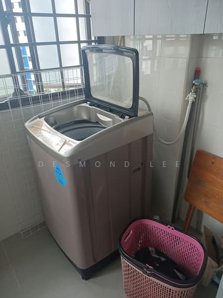 334 Sembawang Close, 334 Sembawang Close, Room Rental, 100 sqft, HDB Flat For Rent, by Desmond Lee, 500218867 - Balcony - PropertyGuru.com.sg