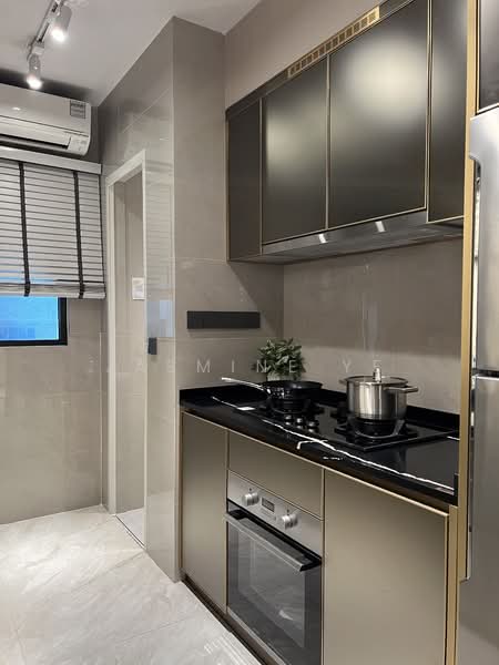 Chuan Park, 240 Lorong Chuan, 3 Bedrooms, 1,206 sqft, Condominium For Sale, by Jasmine Ye, 500218868 - Kitchen - PropertyGuru.com.sg