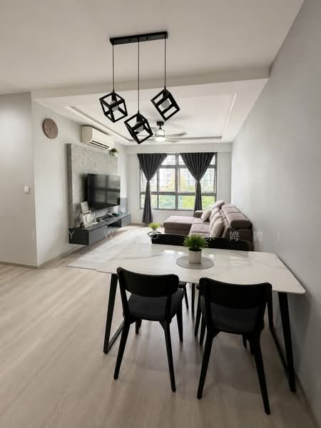 622B Tampines Avenue 12, 622B Tampines Avenue 12, 3 Bedrooms, 1,001 sqft, HDB Flat For Sale, by Ivy Woo (余娉娉), 500218869 - Living Room - PropertyGuru.com.sg