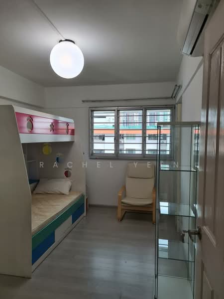 316 Clementi Avenue 4, 316 Clementi Avenue 4, Buona Vista / West Coast / Clementi New Town, 3 Bedrooms, 979 sqft, HDB Flat For Sale, by Rachel Yeen, 500218872 - Bedroom - PropertyGuru.com.sg