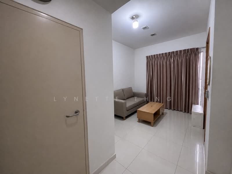 Jool Suites, 2 Sing Joo Walk, Farrer Park / Serangoon Rd, 1 Bedroom, 409 sqft, Apartment For Sale, by Lynette Thng, 500218883 - Living Room - PropertyGuru.com.sg