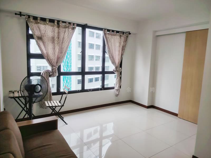 462B Blossom Spring @ Yishun, 462B Yishun Avenue 6, 1 Bedroom, 505 sqft, HDB Flat For Rent, by Ivy Woo (余娉娉), 500218886 - Living Room - PropertyGuru.com.sg
