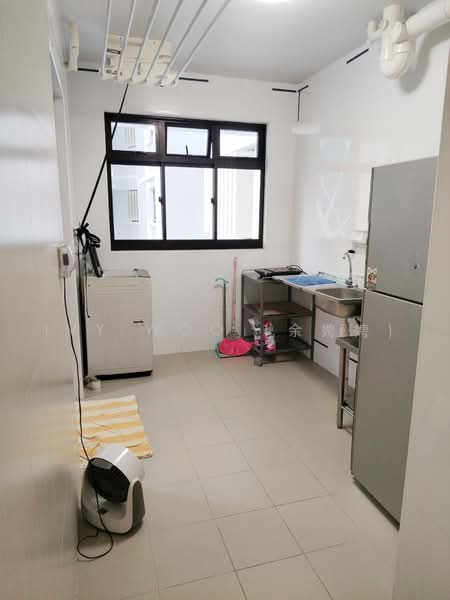 462B Blossom Spring @ Yishun, 462B Yishun Avenue 6, 1 Bedroom, 505 sqft, HDB Flat For Rent, by Ivy Woo (余娉娉), 500218886 - Kitchen - PropertyGuru.com.sg