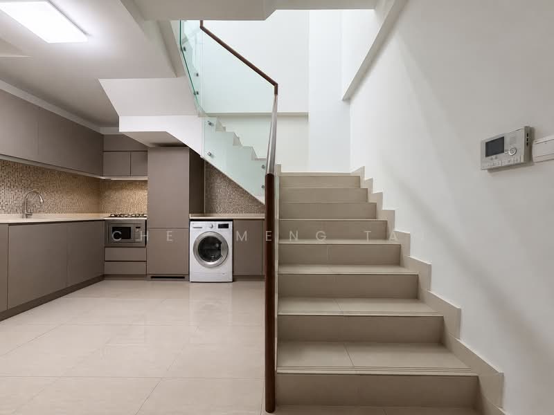 Guillemard Suites, 213 Guillemard Road, 2 Bedrooms, 850 sqft, Condominium For Sale, by Chek Meng Tan, 500218894 - Kitchen/Foyer - PropertyGuru.com.sg