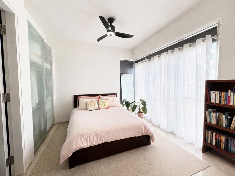 Studio 3, 28 Shanghai Road, Tanglin / Holland / Bukit Timah, 1 Bedroom, 560 sqft, Apartment For Sale, by Irene Tan, 500218903 - Bedroom - PropertyGuru.com.sg