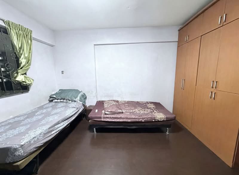 407 Jurong West Street 42, 407 Jurong West Street 42, 4 Bedrooms, 1,615 sqft, HDB Flat For Sale, by Arthur Loo, 500218919 - Bedroom - PropertyGuru.com.sg