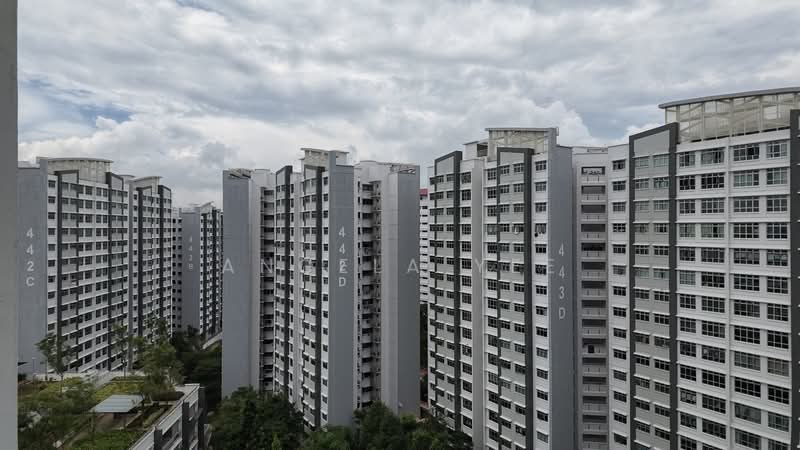 443B Fajar Road, 443B Fajar Road, 3 Bedrooms, 1,001 sqft, HDB Flat For Sale, by Angela Yee, 500218929 - Living and Bedrooms View - PropertyGuru.com.sg
