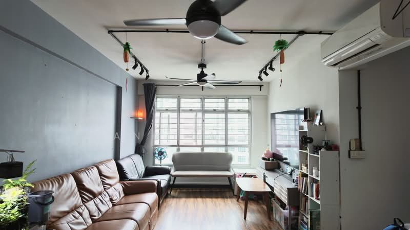 443B Fajar Road, 443B Fajar Road, Dairy Farm / Bukit Panjang / Choa Chu Kang, 3 Bedrooms, 1,001 sqft, HDB Flat For Sale, by Angela Yee, 500218929 - Living Room - PropertyGuru.com.sg
