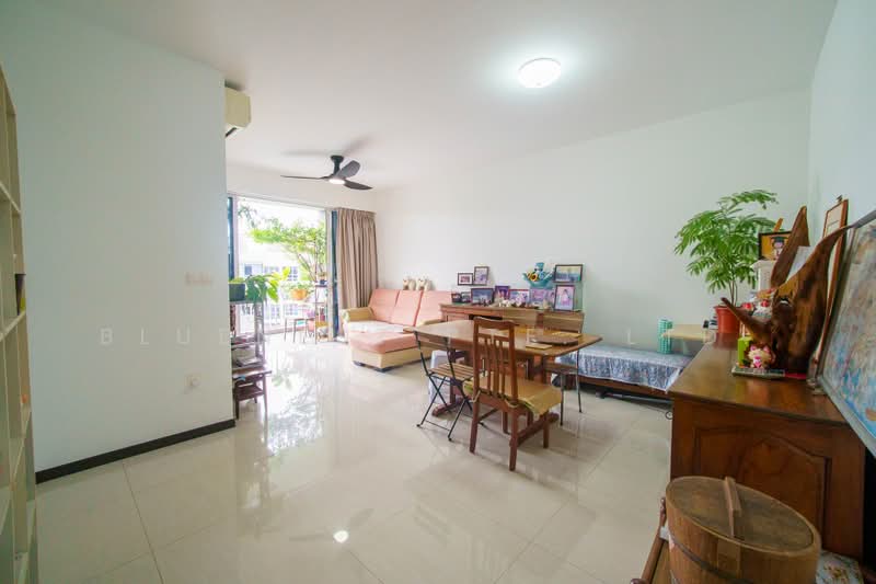 Lake Life, 4 Tao Ching Road, 4 Bedrooms, 1,249 sqft, Executive Condominium For Sale, by CLARENCE LIANG, 500218937 - Living Room - PropertyGuru.com.sg