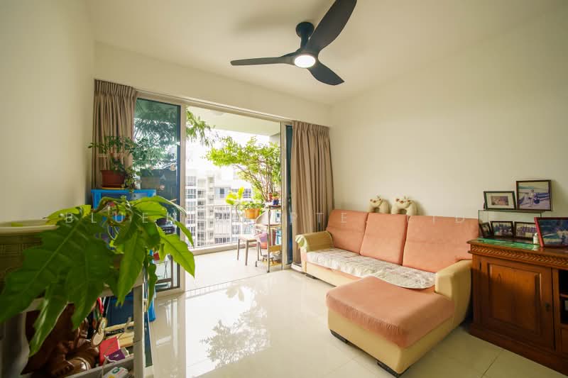 Lake Life, 4 Tao Ching Road, 4 Bedrooms, 1,249 sqft, Executive Condominium For Sale, by CLARENCE LIANG, 500218937 - Living Room - PropertyGuru.com.sg